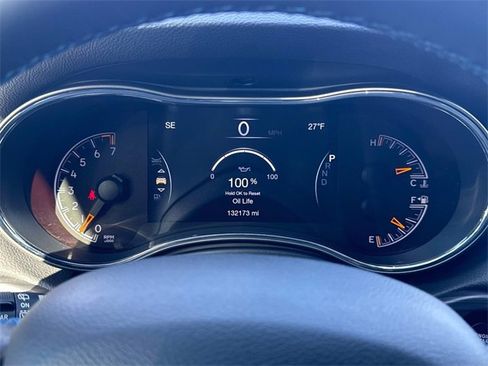 Used 2019 Jeep Grand Cherokee Laredo image 37