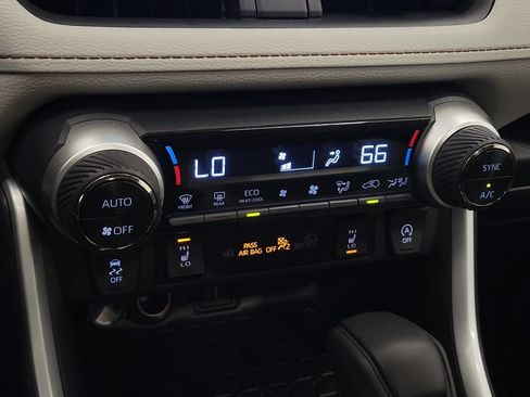 Used 2024 Toyota RAV4 XLE w/ Convenience Package AWD/4WD image 19