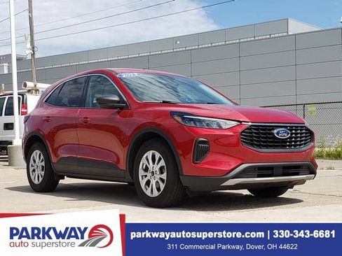 Used 2023 Ford Escape Active w/ Cold Weather Package FWD image 1