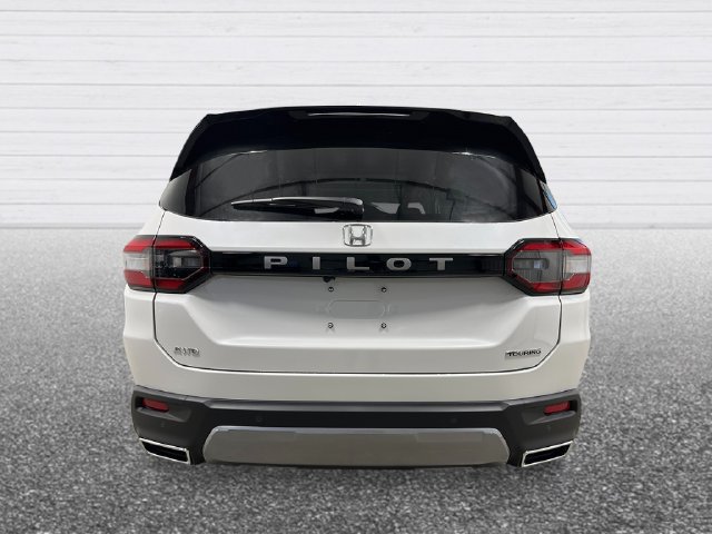 New 2026 Honda Pilot Touring image 4
