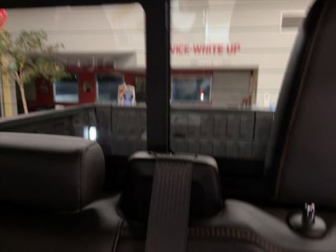 Used 2020 GMC Sierra 1500 AT4 w/ AT4 Premium Package image 41