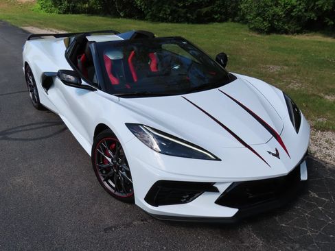 Used 2023 Chevrolet Corvette Stingray Premium Conv w/ Z51 Performance Package RWD image 37