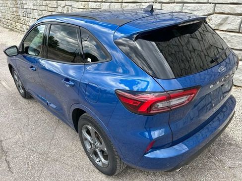 Used 2023 Ford Escape ST-Line w/ Tech Pack #1 FWD image 4