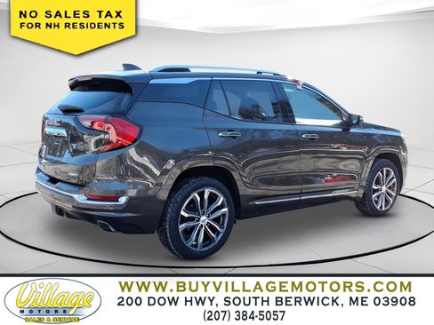 Used 2019 GMC Terrain Denali w/ Advanced Safety Package image 4