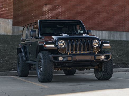 Used 2021 Jeep Wrangler Unlimited Rubicon w/ Xtreme Recon 35" Tire Package image 1