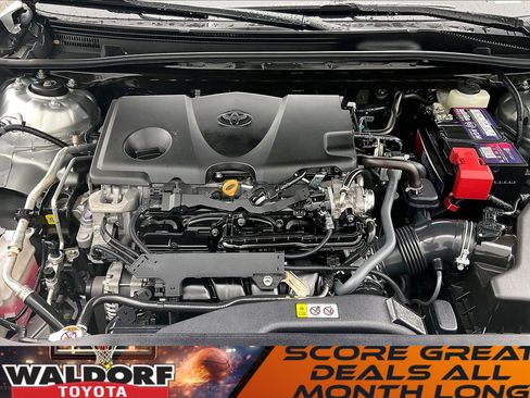 Used 2021 Toyota Camry XSE image 13