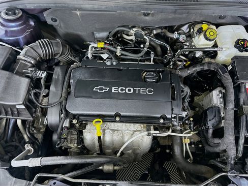 Used 2014 Chevrolet Cruze LS image 30