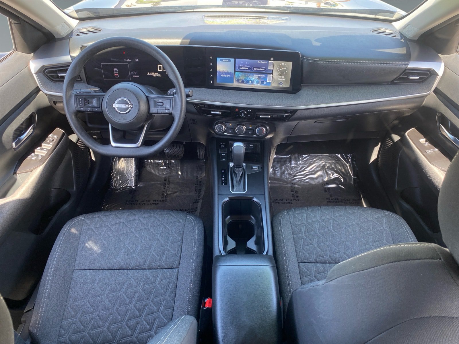 Used 2025 Nissan Kicks SV FWD image 10