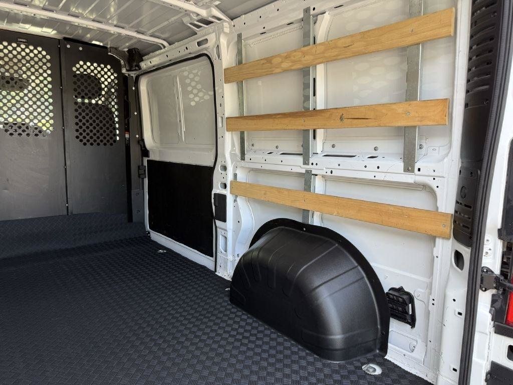 Used 2025 RAM ProMaster 2500 w/ U-Haul Equipment Group FWD image 20
