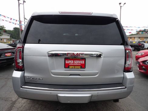 Used 2015 GMC Yukon Denali w/ Premium Package RWD image 4