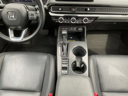 Used 2024 Honda Civic Touring image 10