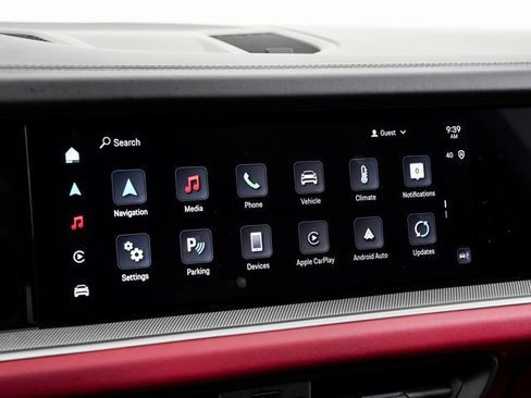 Used 2025 Porsche Cayenne image 19