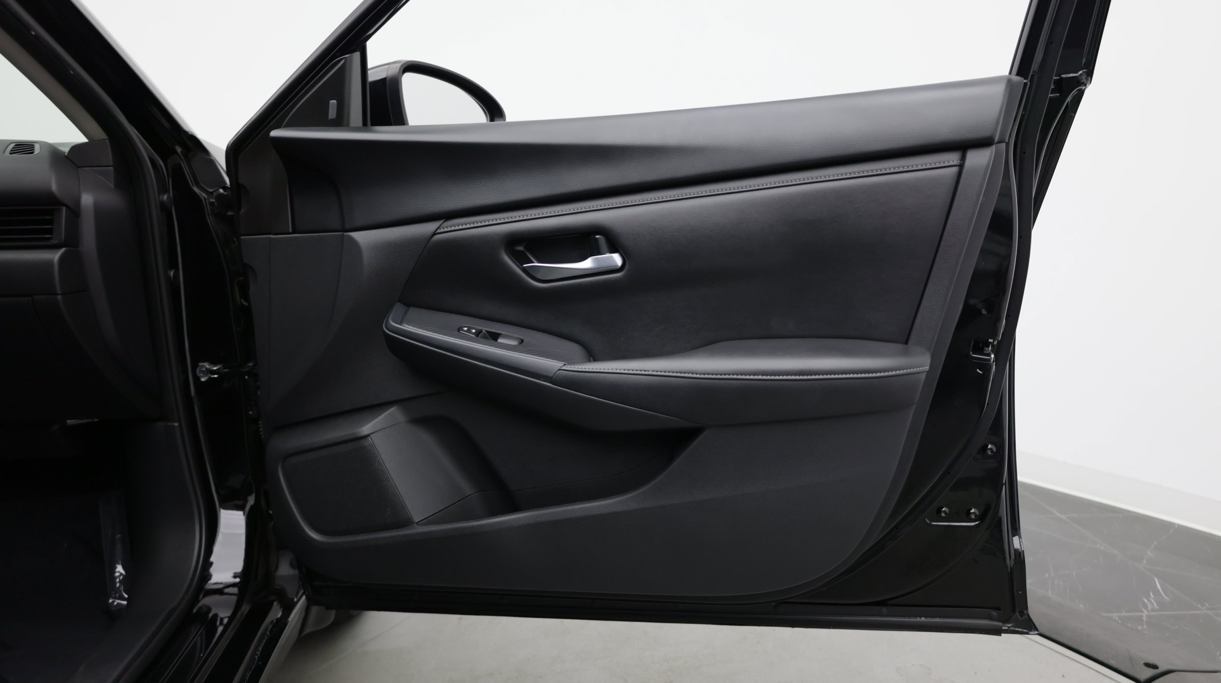 Used 2023 Nissan Sentra S FWD image 32