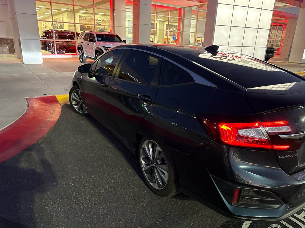 Used 2018 Honda Clarity Plug-In Hybrid image 4