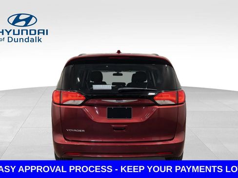 Used 2020 Chrysler Voyager LX FWD image 8
