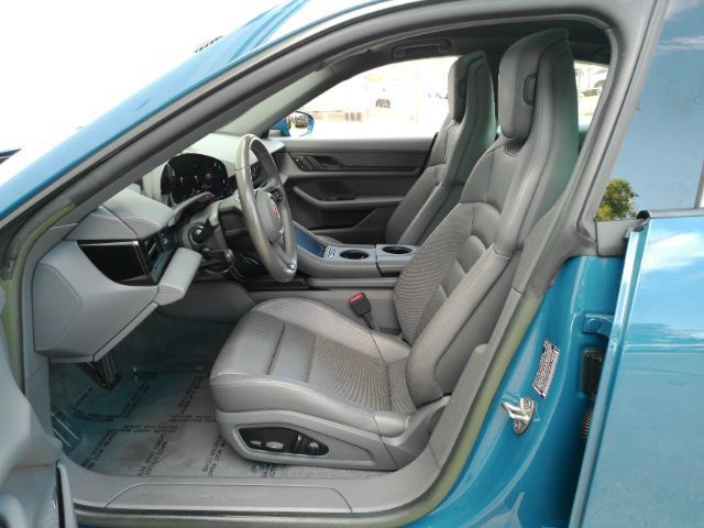 Used 2023 Porsche Taycan RWD image 12
