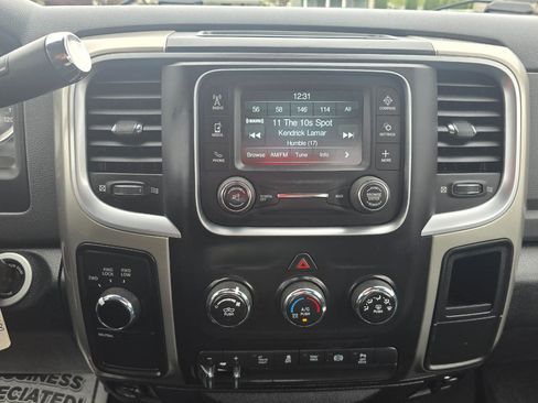 Used 2016 RAM 3500 SLT AWD/4WD image 9