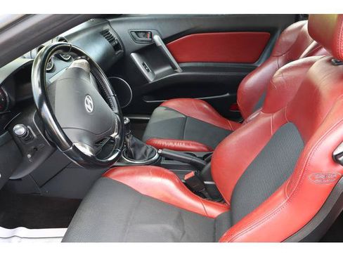 Used 2007 Hyundai Tiburon SE FWD image 9
