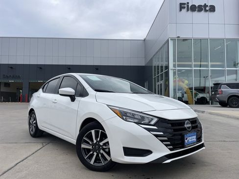 Certified 2025 Nissan Versa SV w/ Trunk Package image 1