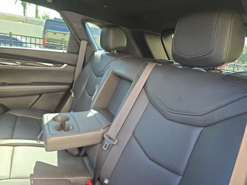 Used 2020 Cadillac XT5 Premium Luxury image 12