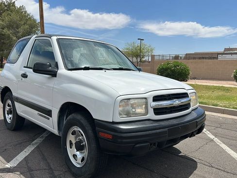 Used 1999 Chevrolet Tracker 2WD Convertible image 2
