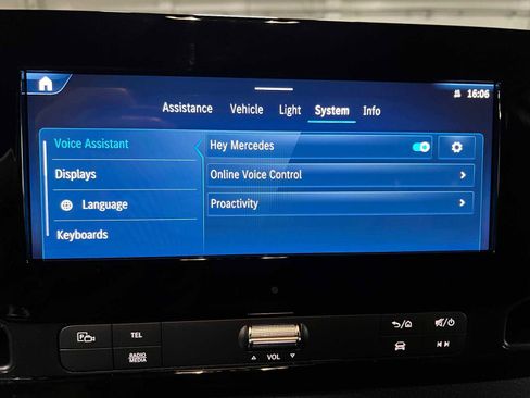 Used 2025 Mercedes-Benz Sprinter 2500 image 29