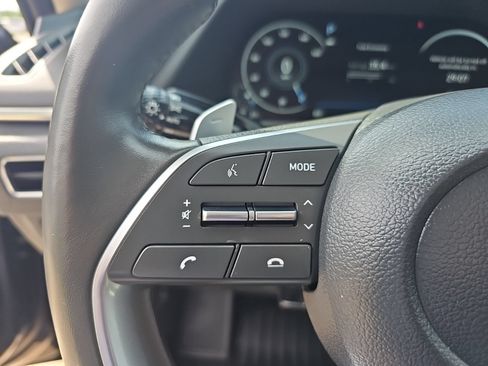 Used 2022 Hyundai Sonata Limited FWD image 16