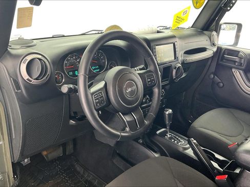 Used 2015 Jeep Wrangler Sport AWD/4WD image 13