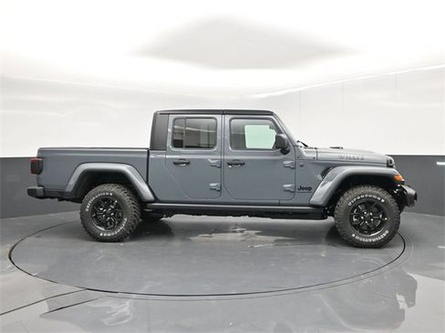 New 2026 Jeep Gladiator Willys image 9