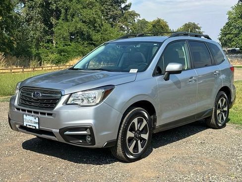 Used 2018 Subaru Forester 2.5i Premium AWD/4WD image 4