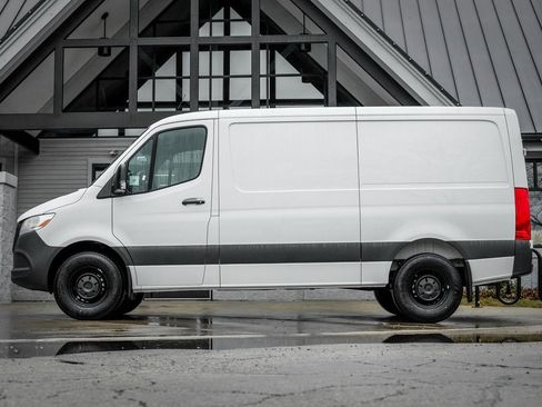 New 2026 Mercedes-Benz Sprinter 2500 image 3