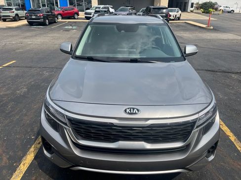 Used 2021 Kia Seltos S AWD/4WD image 1