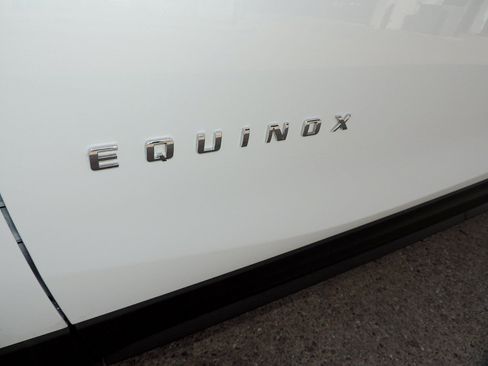 Used 2024 Chevrolet Equinox LS FWD image 14