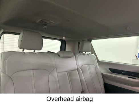 Used 2024 Jeep Wagoneer L 4WD image 27