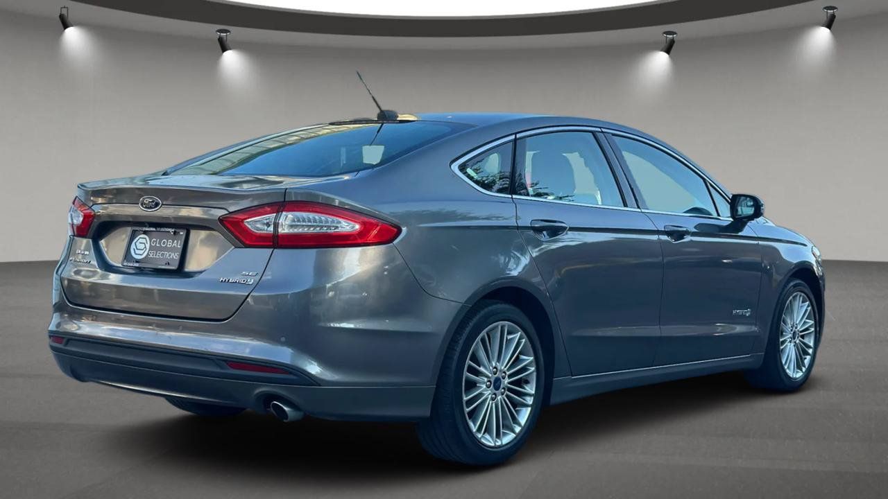 Used 2014 Ford Fusion SE w/ Equipment Group 502A FWD image 8