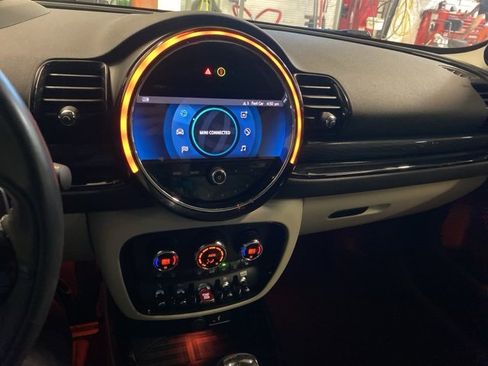 Used 2021 MINI Cooper Clubman S w/ Driver Assistance Package image 17