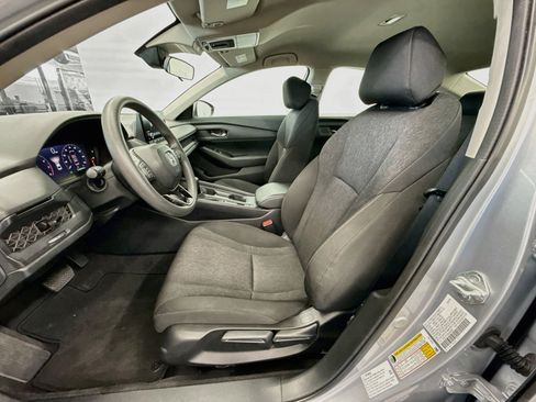 Used 2025 Honda Accord LX image 13