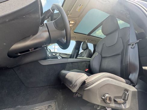 Used 2025 Volvo XC60 B5 Ultra w/ Protection Package Premier AWD/4WD image 18