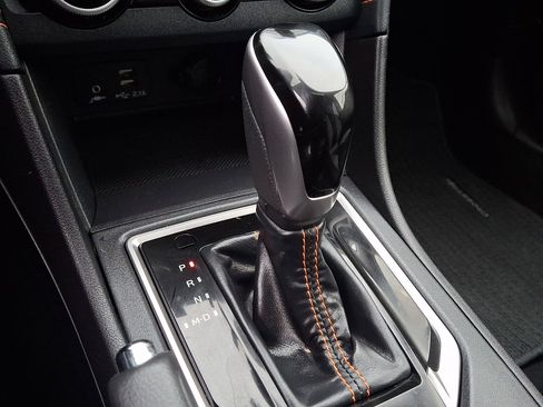 Used 2023 Subaru Crosstrek 2.5i Limited w/ Moonroof Package image 14