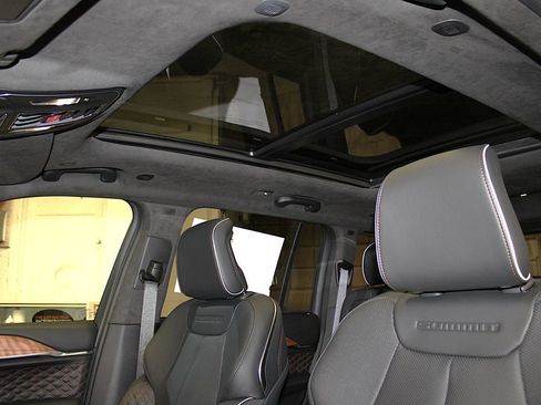 New 2026 Jeep Grand Cherokee Summit AWD/4WD image 30