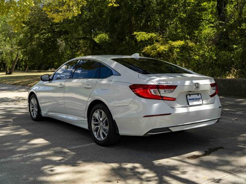 Used 2019 Honda Accord LX image 7