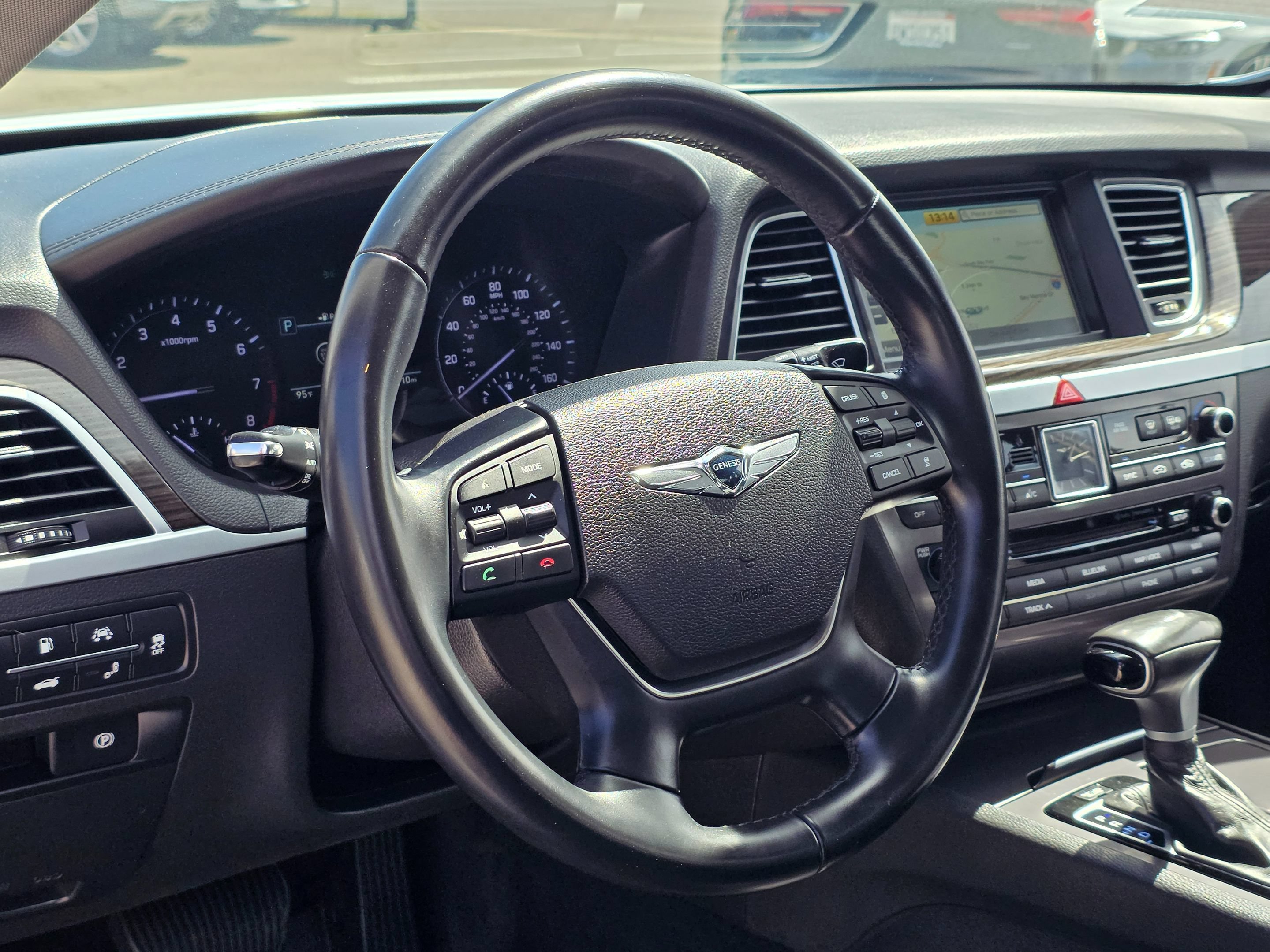 Used 2018 Genesis G80 3.8 RWD image 13