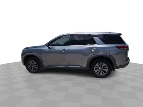 Used 2022 Nissan Pathfinder S FWD image 6