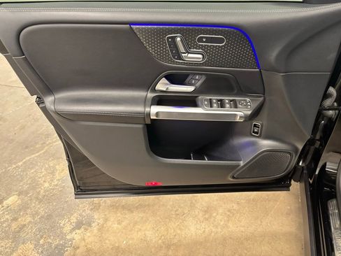 Certified 2024 Mercedes-Benz GLB 250 image 19