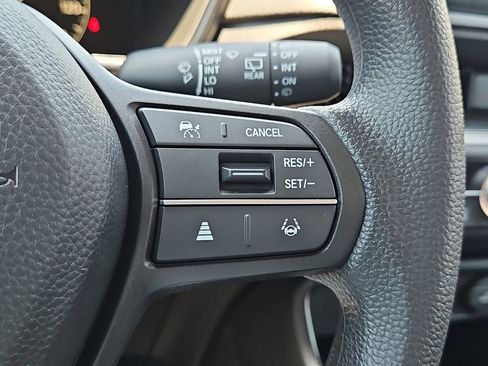 Used 2025 Honda CR-V LX image 31