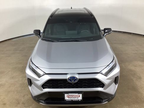 Used 2023 Toyota RAV4 XSE AWD/4WD image 4