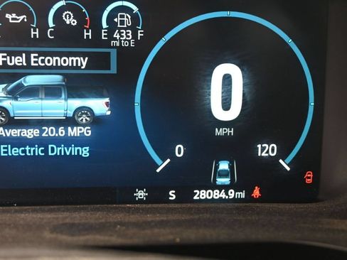 Used 2021 Ford F150 Lariat w/ Equipment Group 502A High AWD/4WD image 23