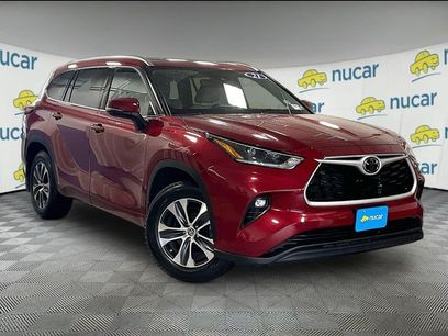 Used 2021 Toyota Highlander XLE