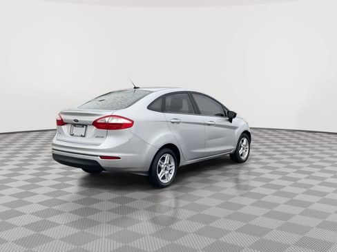 Used 2017 Ford Fiesta SE image 8
