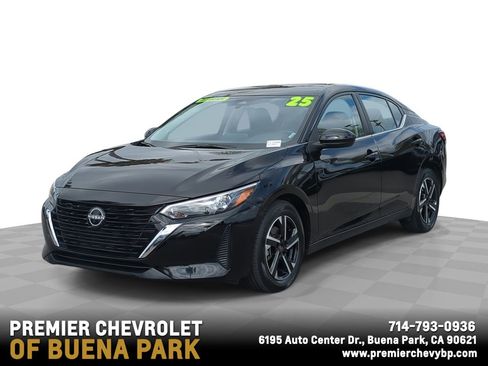 Used 2025 Nissan Sentra SV FWD image 1